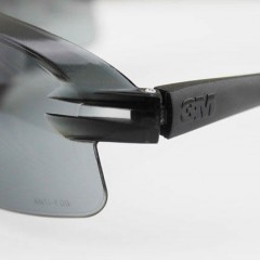 3M 10435防护眼镜强光护目镜尘沙防雾防风防冲击男女运动骑行劳保