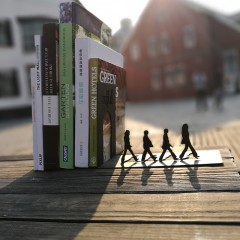 KALA 书立支架创意学生书夹简约书靠动漫书挡书板简易桌上披头士书架