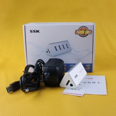 飚王/SSK 一拖四口USB3.0集线器HUB分线器带电源可充电扩展器转换器028