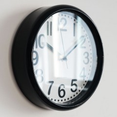 国产 8.75英寸挂表现代简约个性客厅办公室静音挂钟时尚创意石英钟表