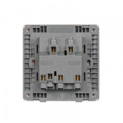 施耐德 电气 三开单控 三位三联 家用墙壁开关插座面板10A 睿意白