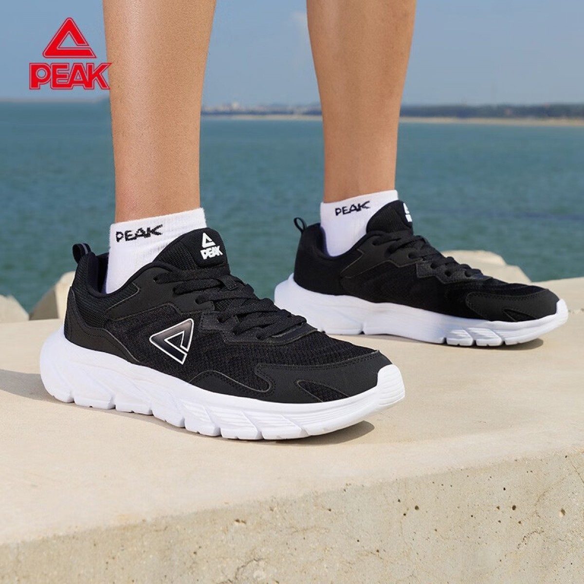 匹克 男鞋夏季透气轻便运动鞋魔弹科技耐磨减震软弹跑鞋男 黑色/大白 39-45码 单位：双